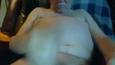 larryw01 online show from 09-11-25, 03:01