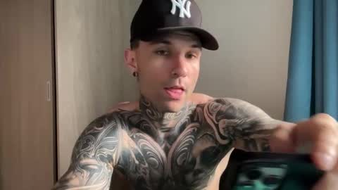 Snapshot of larsskeet chatting on 05-26-26, 05:53 larsskeet online show from 05-26-26, 05:53