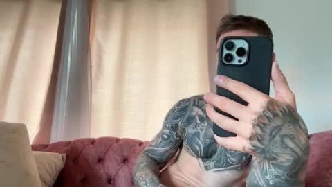 Snapshot of larsskeet chatting on 05-28-26, 04:04 larsskeet online show from 05-28-26, 04:04