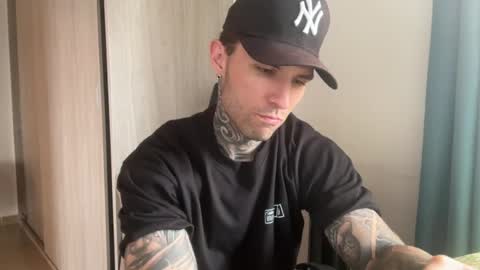larsskeet online show from 06-25-26, 06:01