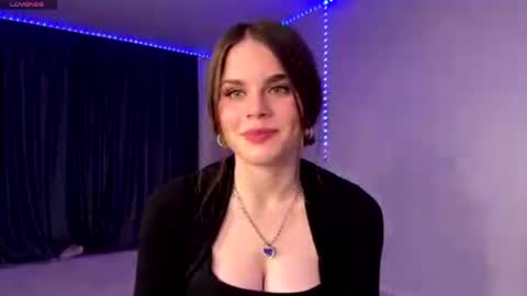 Snapshot of lashawnagersbach chatting on 07-14-26, 06:13 Tiffany online show from 07-14-26, 06:13