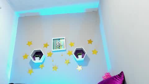 Tania  online show from 12-18-25, 02:56