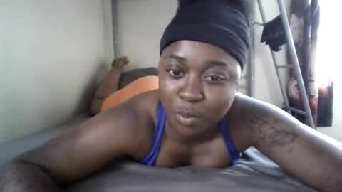 Snapshot of lasola4524 chatting on 07-05-26, 02:07 lasola4524 online show from 07-05-26, 02:07