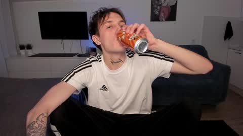 Snapshot of lastnight4you chatting on 12-18-24, 07:30 acie online show from 12-18-24, 07:30