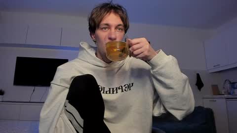 Snapshot of lastnight4you chatting on 01-24-25, 09:37 acie online show from 01-24-25, 09:37