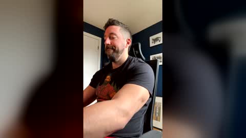 Latenightlunch online show from 05-01-26, 02:43