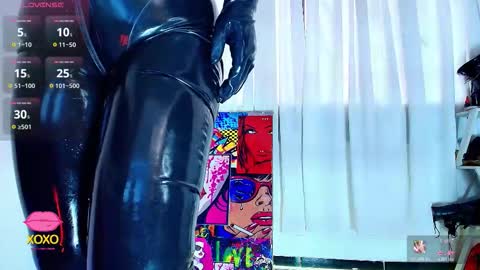 Snapshot of latex_rose_daniels chatting on 01-31-26, 08:18 ROSE online show from 01-31-26, 08:18