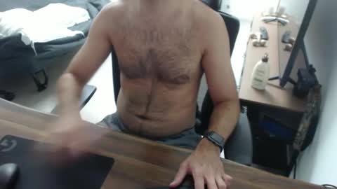 Snapshot of latexdave84 chatting on 05-04-26, 10:33 latexdave84 online show from 05-04-26, 10:33