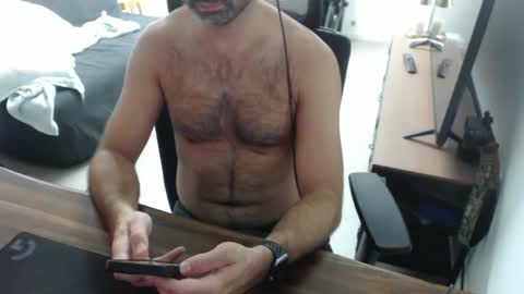 Snapshot of latexdave84 chatting on 05-11-26, 10:21 latexdave84 online show from 05-11-26, 10:21