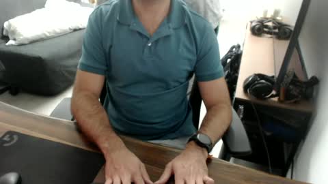 Snapshot of latexdave84 chatting on 07-01-26, 10:28 latexdave84 online show from 07-01-26, 10:28