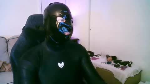 latexminheadroom online show from 05-26-26, 01:56