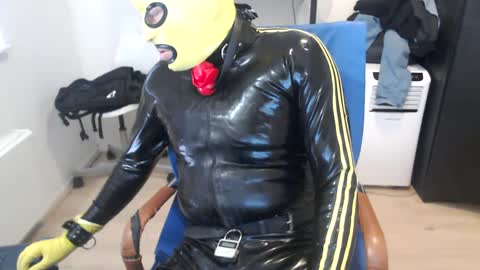 Snapshot of latexslaafboy2 chatting on 03-10-25, 07:10 latexslaafboy online show from 03-10-25, 07:10