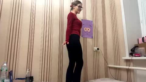 Snapshot of latiapetosa chatting on 06-18-26, 11:20 Mia online show from 06-18-26, 11:20