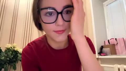 Snapshot of latiapetosa chatting on 06-29-26, 05:35 Mia online show from 06-29-26, 05:35