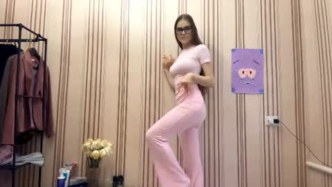Snapshot of latiapetosa chatting on 07-08-26, 02:21 Mia online show from 07-08-26, 02:21