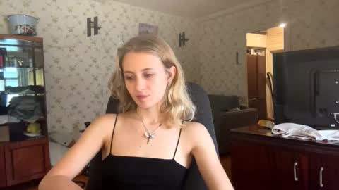 Amelia online show from 02-28-26, 01:12