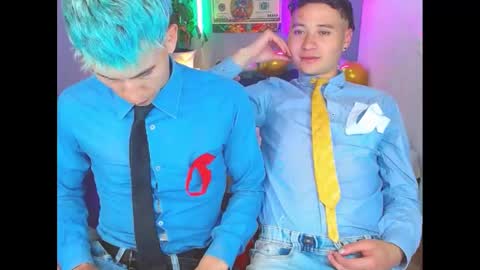 Snapshot of latin_boysxxx_ chatting on 10-16-25, 04:02 latin_boysxxx_ online show from 10-16-25, 04:02