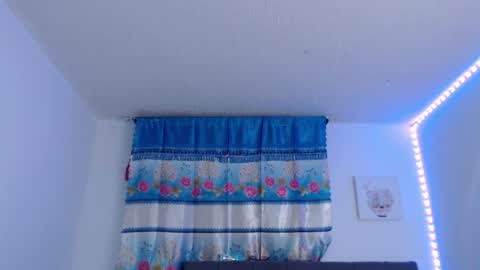 karen online show from 04-01-26, 01:39