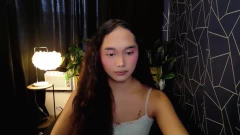 latina_kia online show from 02-24-26, 01:58