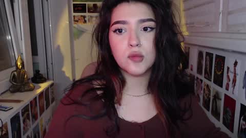 Snapshot of latina_mia chatting on 12-13-24, 05:00 miiiiiiaaaa online show from 12-13-24, 05:00