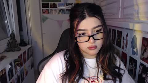 Snapshot of latina_mia chatting on 01-07-25, 11:35 miiiiiiaaaa online show from 01-07-25, 11:35