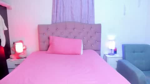 Martina online show from 02-08-26, 06:50