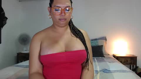 FLOR SALVAJE online show from 11-12-25, 04:18