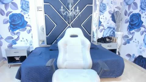 EMMA   online show from 09-22-25, 02:30