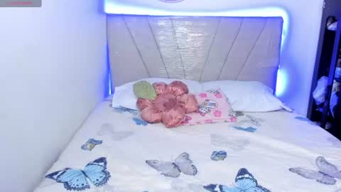 latinamav22 online show from 06-12-26, 07:13