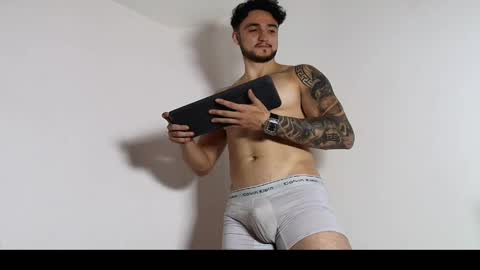 LatinBoyVIP  Colombian online show from 06-05-26, 03:13