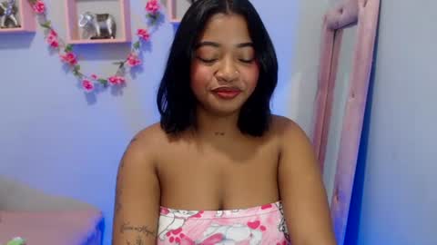 Snapshot of latinbrunett1 chatting on 07-24-26, 01:36 latinbrunett1 online show from 07-24-26, 01:36