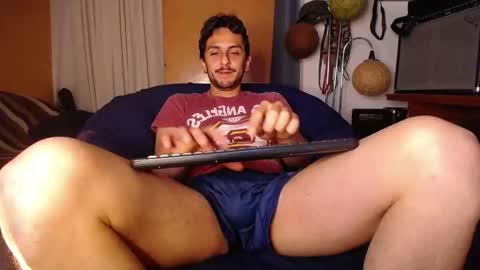 Juanito online show from 10-21-25, 04:13