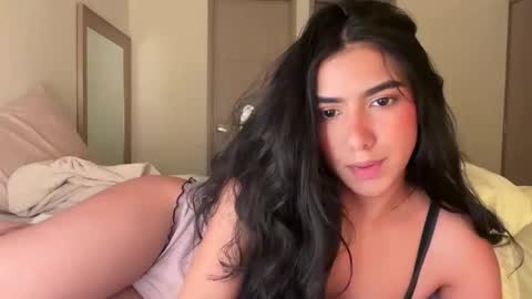 Hi -  online show from 12-04-25, 04:33