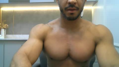 latino_rodri online show from 06-27-26, 01:50