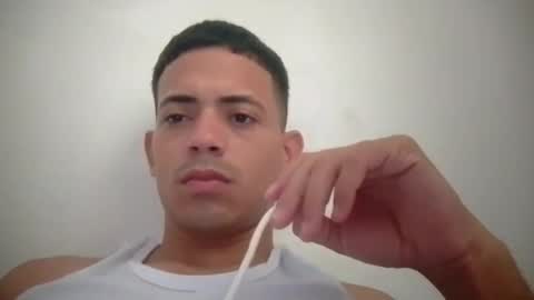 Snapshot of latinohot_31 chatting on 07-17-26, 01:40 Daniel online show from 07-17-26, 01:40
