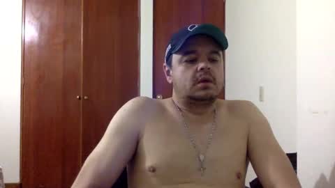 Snapshot of latinosexy432025 chatting on 03-15-26, 03:23 latinosexy432025 online show from 03-15-26, 03:23