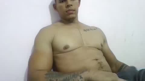 Snapshot of latinoxxl22cm chatting on 02-19-25, 04:12 latinoxxl22cm online show from 02-19-25, 04:12