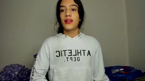 Snapshot of latinsecretfantasy chatting on 01-10-25, 02:45 latinsecretfantasy online show from 01-10-25, 02:45