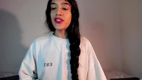 Snapshot of latinsecretfantasy chatting on 02-19-25, 01:50 latinsecretfantasy online show from 02-19-25, 01:50