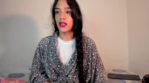 Snapshot of latinsecretfantasy chatting on 03-05-25, 01:21 latinsecretfantasy online show from 03-05-25, 01:21