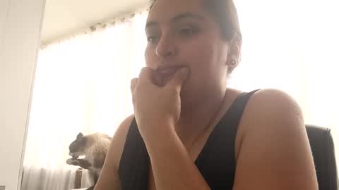Snapshot of latinwishes chatting on 03-10-25, 07:29 Julieta online show from 03-10-25, 07:29