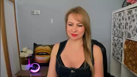 Latoya online show from 02-20-25, 09:20