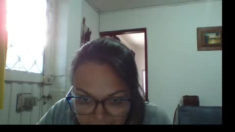 Snapshot of lau16310 chatting on 06-02-26, 10:23 Laura online show from 06-02-26, 10:23