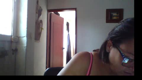 Snapshot of lau16310 chatting on 06-03-26, 02:44 Laura online show from 06-03-26, 02:44