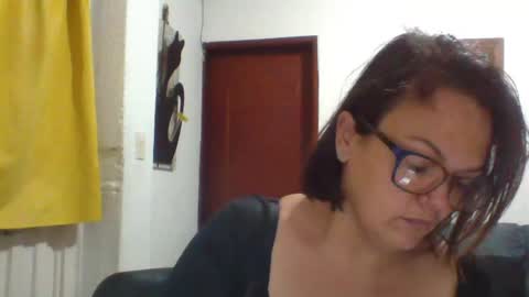 Snapshot of lau16310 chatting on 06-16-26, 09:23 Laura online show from 06-16-26, 09:23