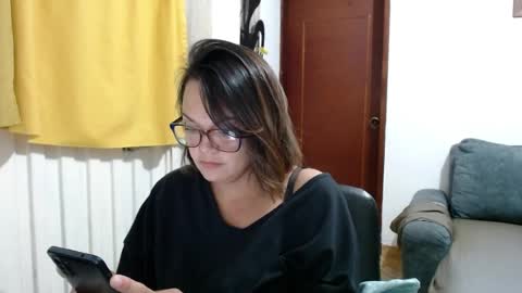 Snapshot of lau16310 chatting on 06-19-26, 12:26 Laura online show from 06-19-26, 12:26