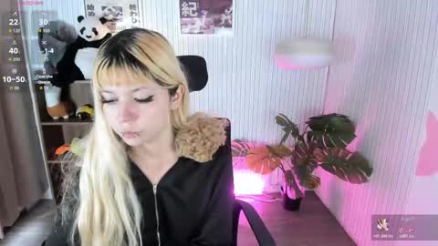 laukyubey1 online show from 03-17-26, 08:01