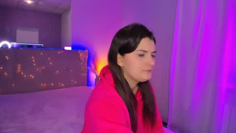 Laura online show from 04-11-26, 07:45