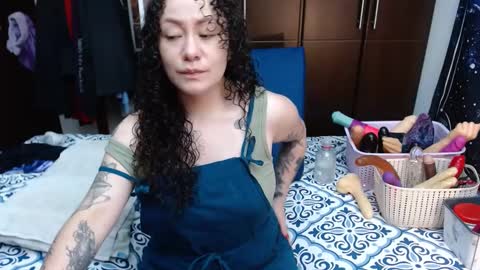  Wen  online show from 10-01-25, 05:19