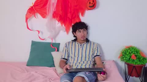 laura_and_kevin online show from 10-18-25, 02:51